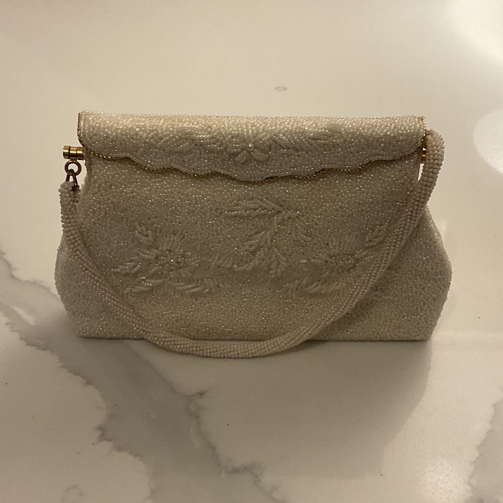Vintage Elegant Cream Beaded Clutch